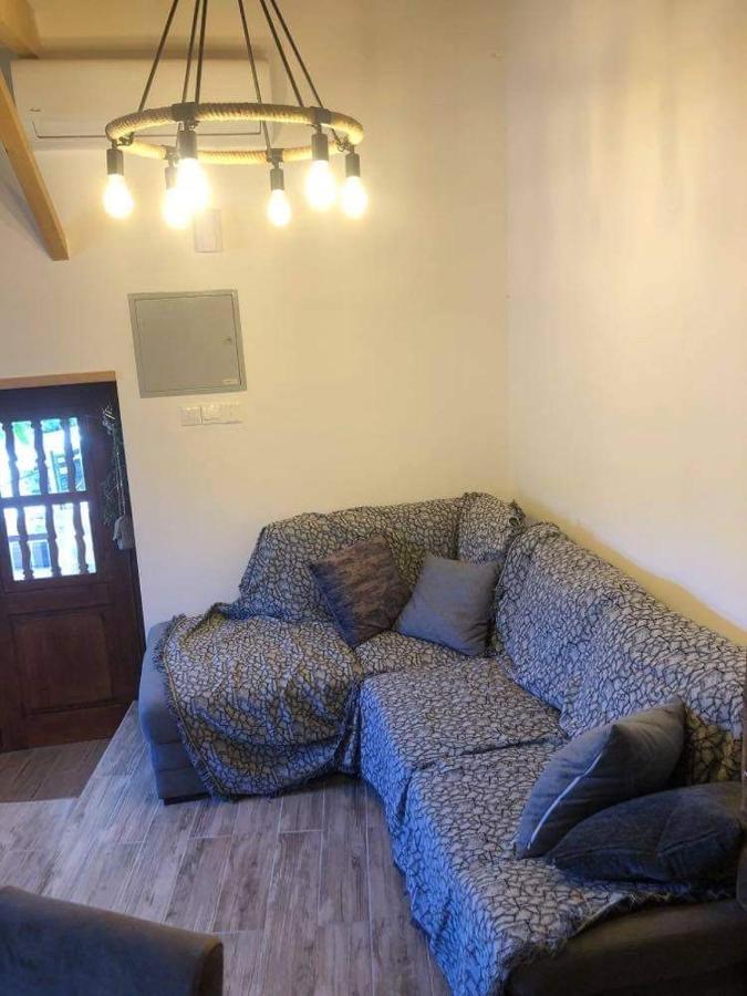 To Spiti Tou Faliari Platanistasa Dış mekan fotoğraf